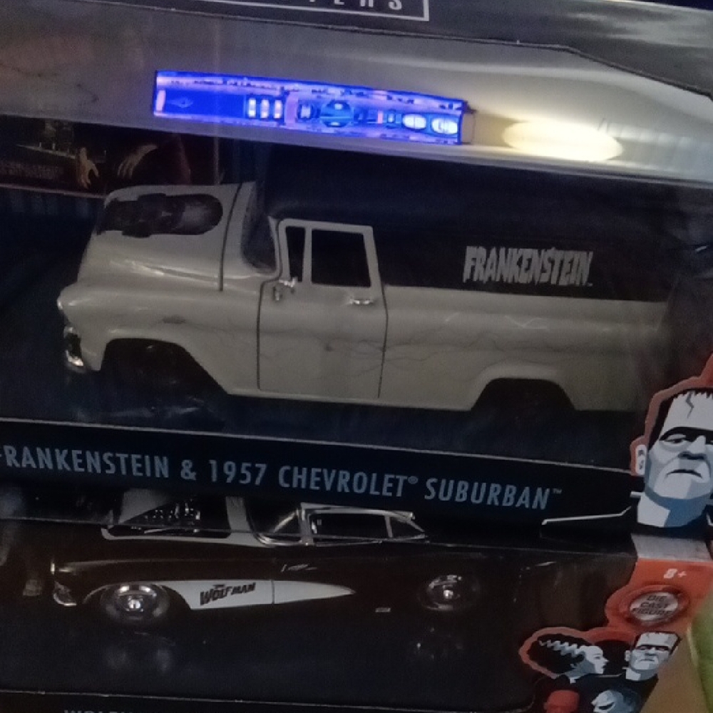 Frankenstein & Wolfman 1957 Chevrolet Suburban Model Sets Corvette
